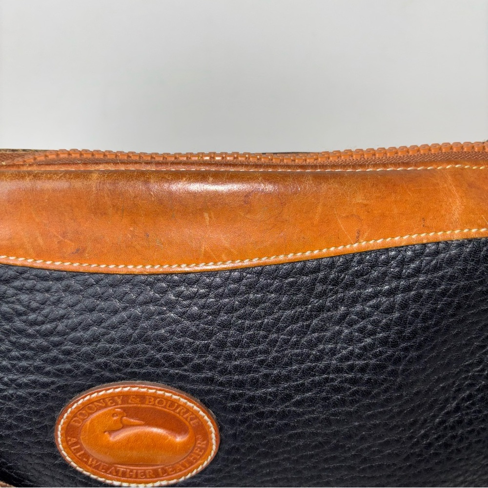 Vintage Dooney & Bourke USA Leather Crossbody Shoulder Bag Black Brown Trim - Picture 10 of 14